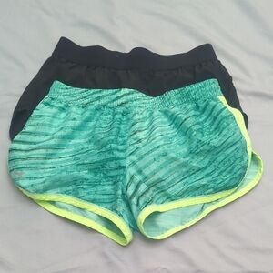Women's Small Running Shorts Under Armor & MRA Sport